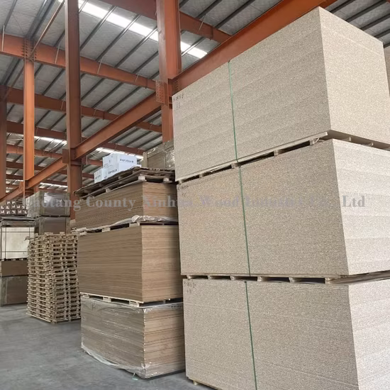 Tablero de partículas de melamina impermeable de 2100*2800 18 mm para diseño de gabinete